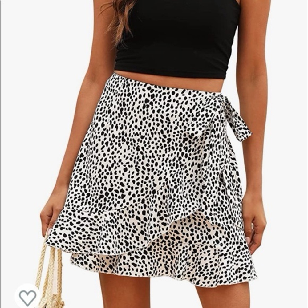Dreagal Black & White Dalmatian Print Ruffled Wrap Mini Skirt